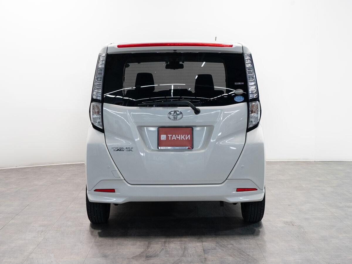 Toyota Tank 2017 - фото автомобиля