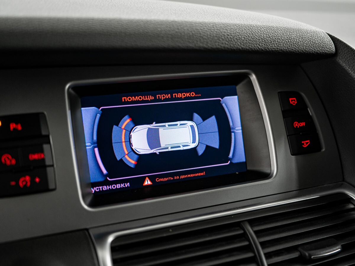 Audi Q7 2013 - фото автомобиля