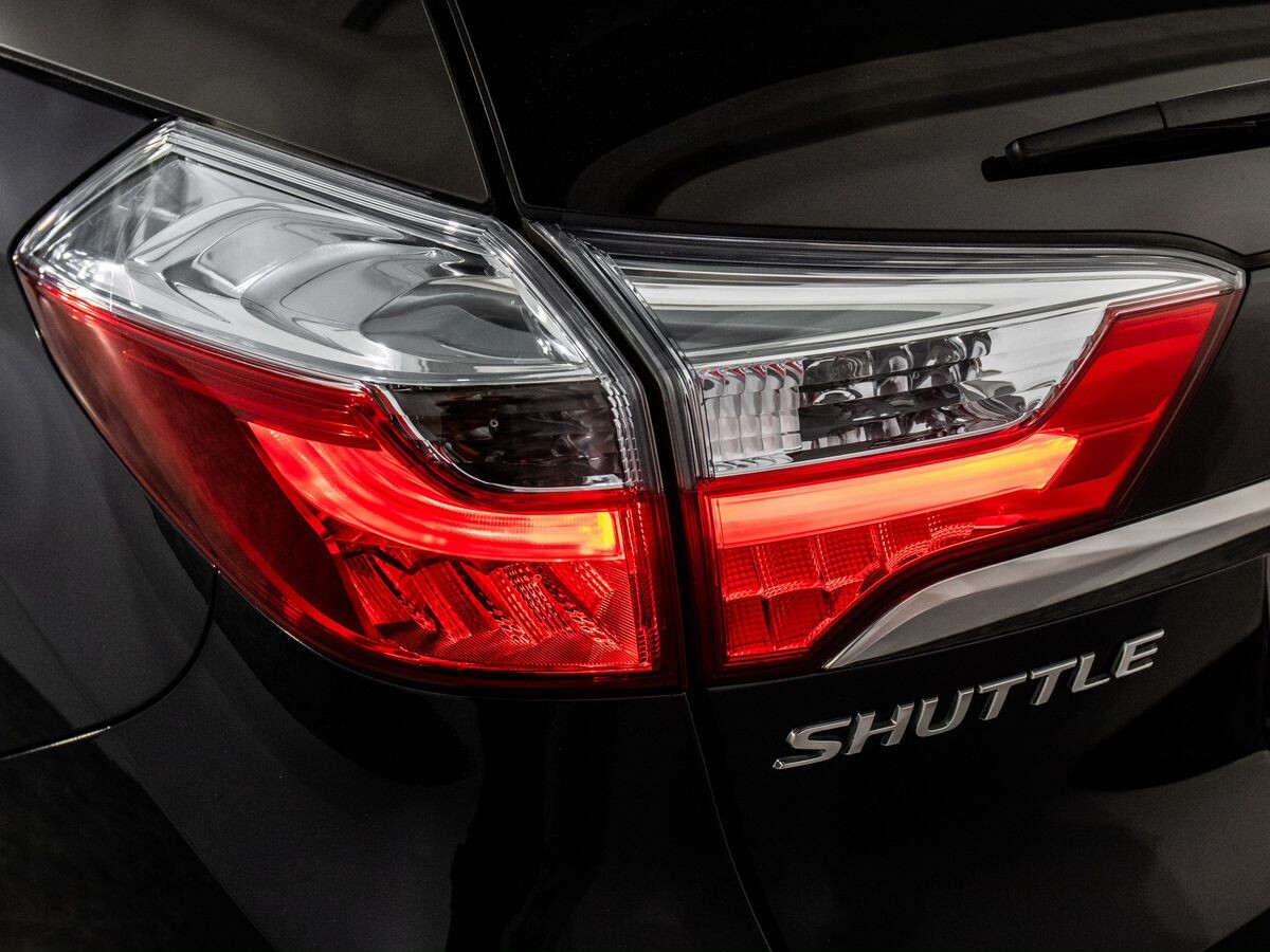 Honda Shuttle 2017 - фото автомобиля