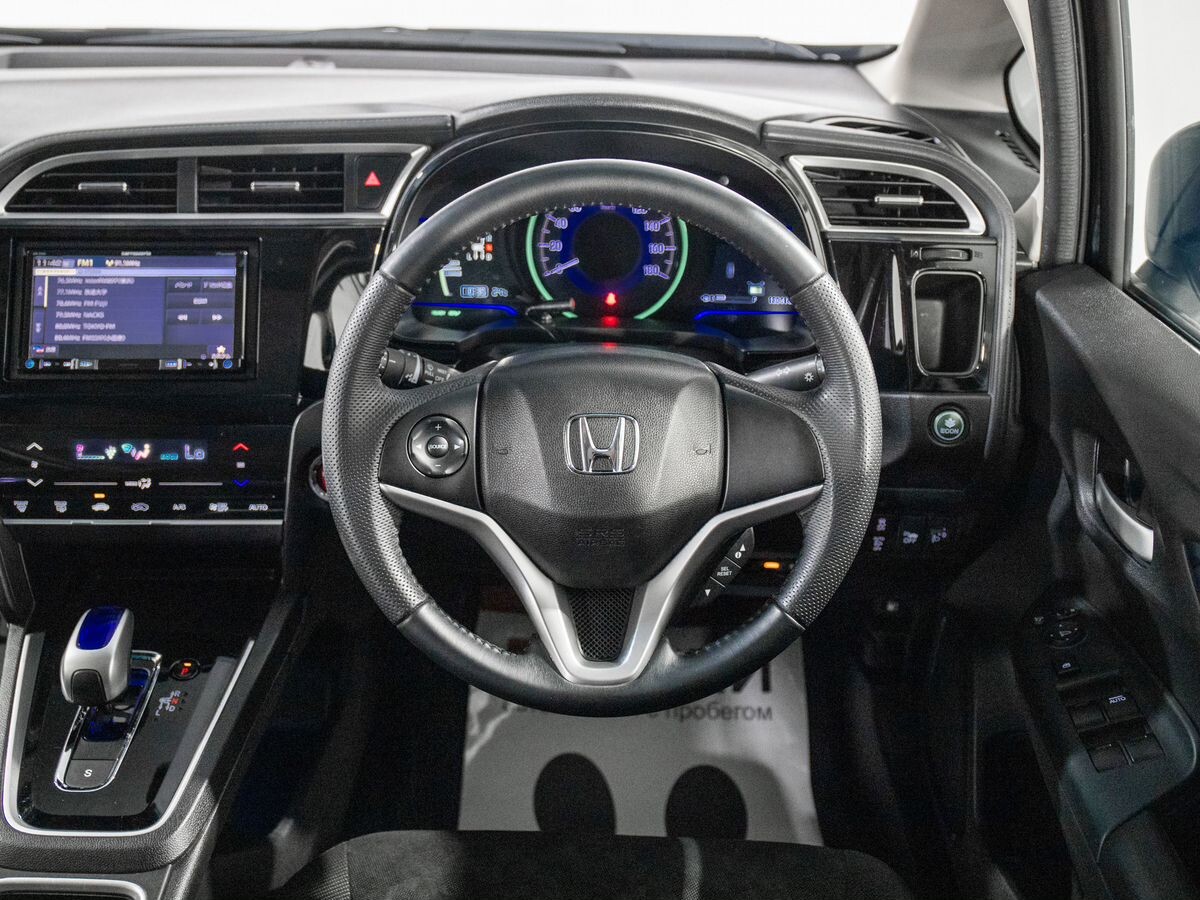 Honda Shuttle 2017 - фото автомобиля