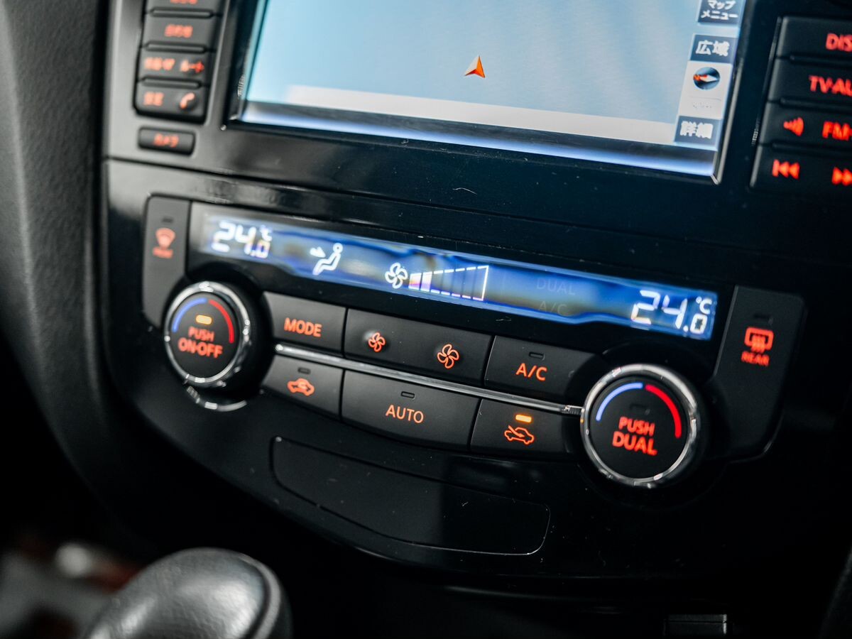 Nissan X-Trail 2015 - фото автомобиля