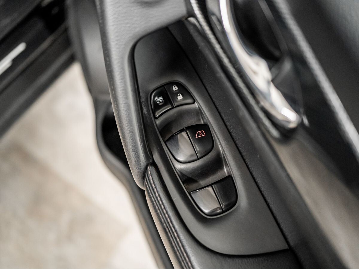 Nissan X-Trail 2015 - фото автомобиля