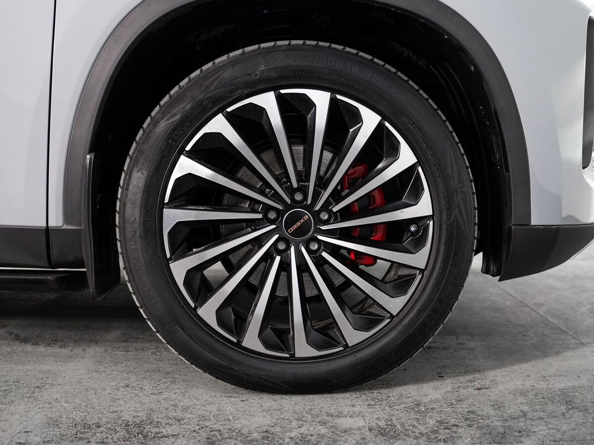 Exeed TXL 2022 - фото автомобиля