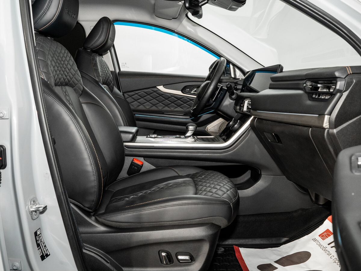 Exeed TXL 2022 - фото автомобиля