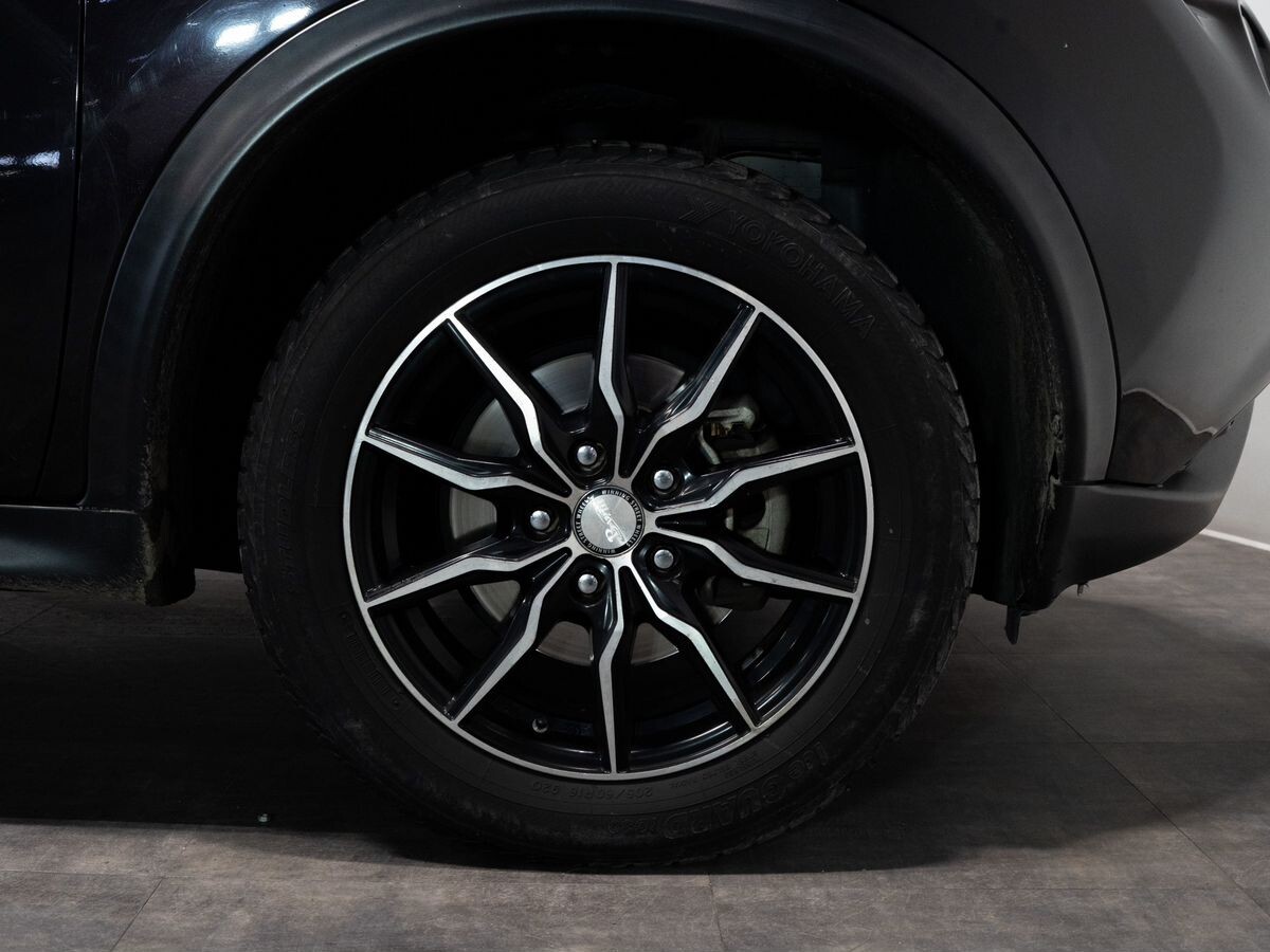 Nissan Juke 2015 - фото автомобиля