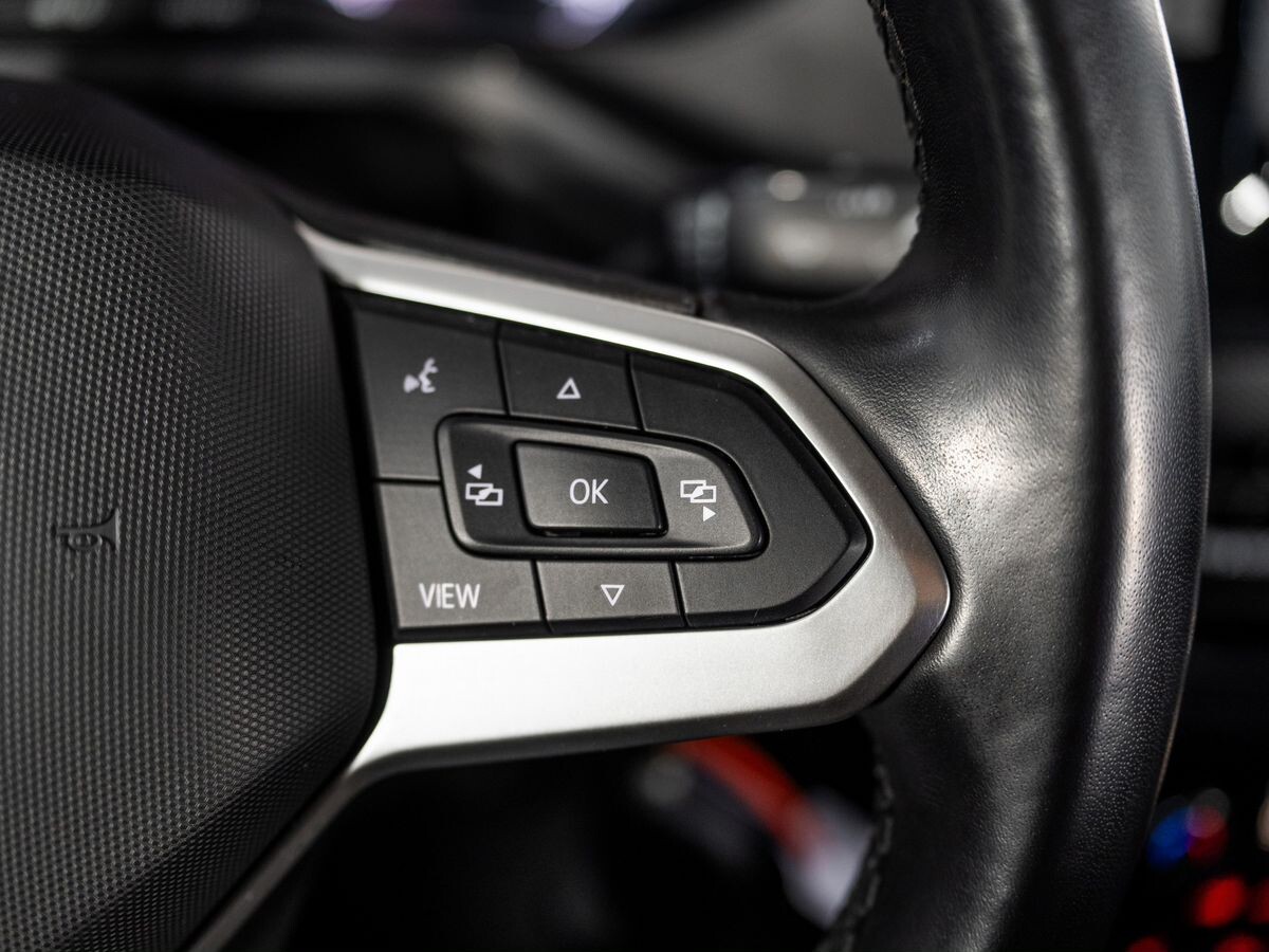 Volkswagen Polo 2020 - фото автомобиля