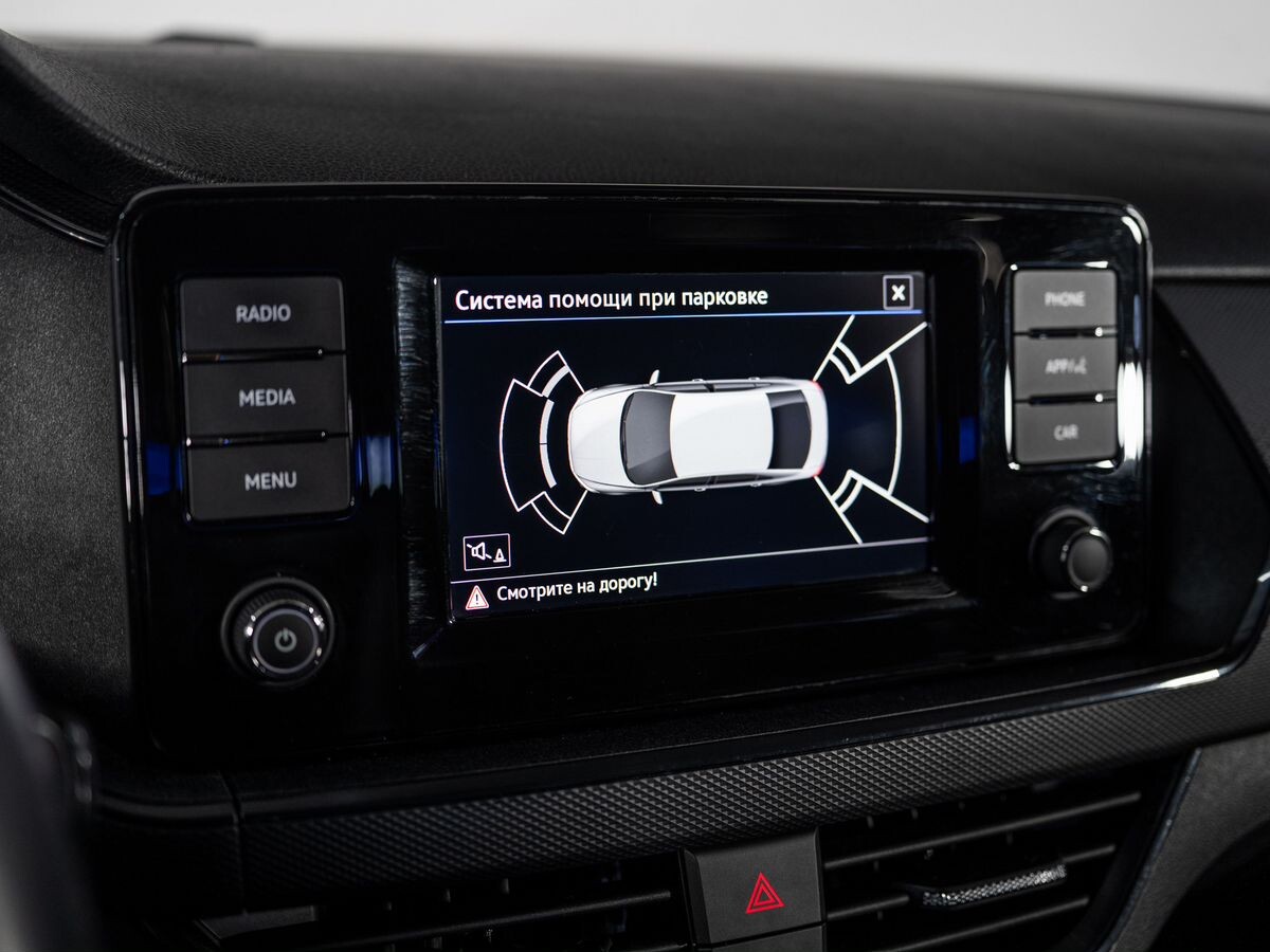 Volkswagen Polo 2020 - фото автомобиля