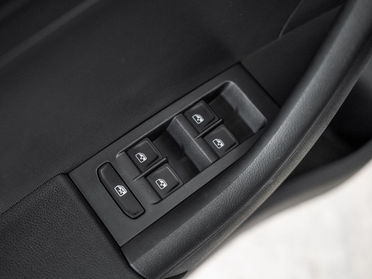 Volkswagen Polo 2020 - фото автомобиля