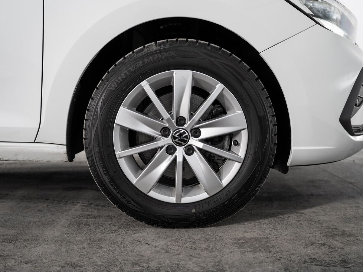 Volkswagen Polo 2020 - фото автомобиля