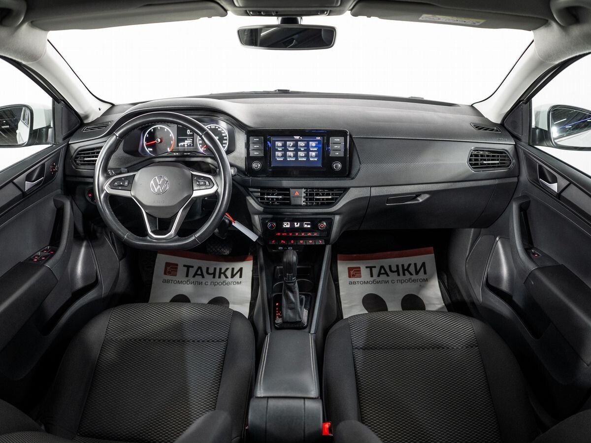 Volkswagen Polo 2020 - фото автомобиля