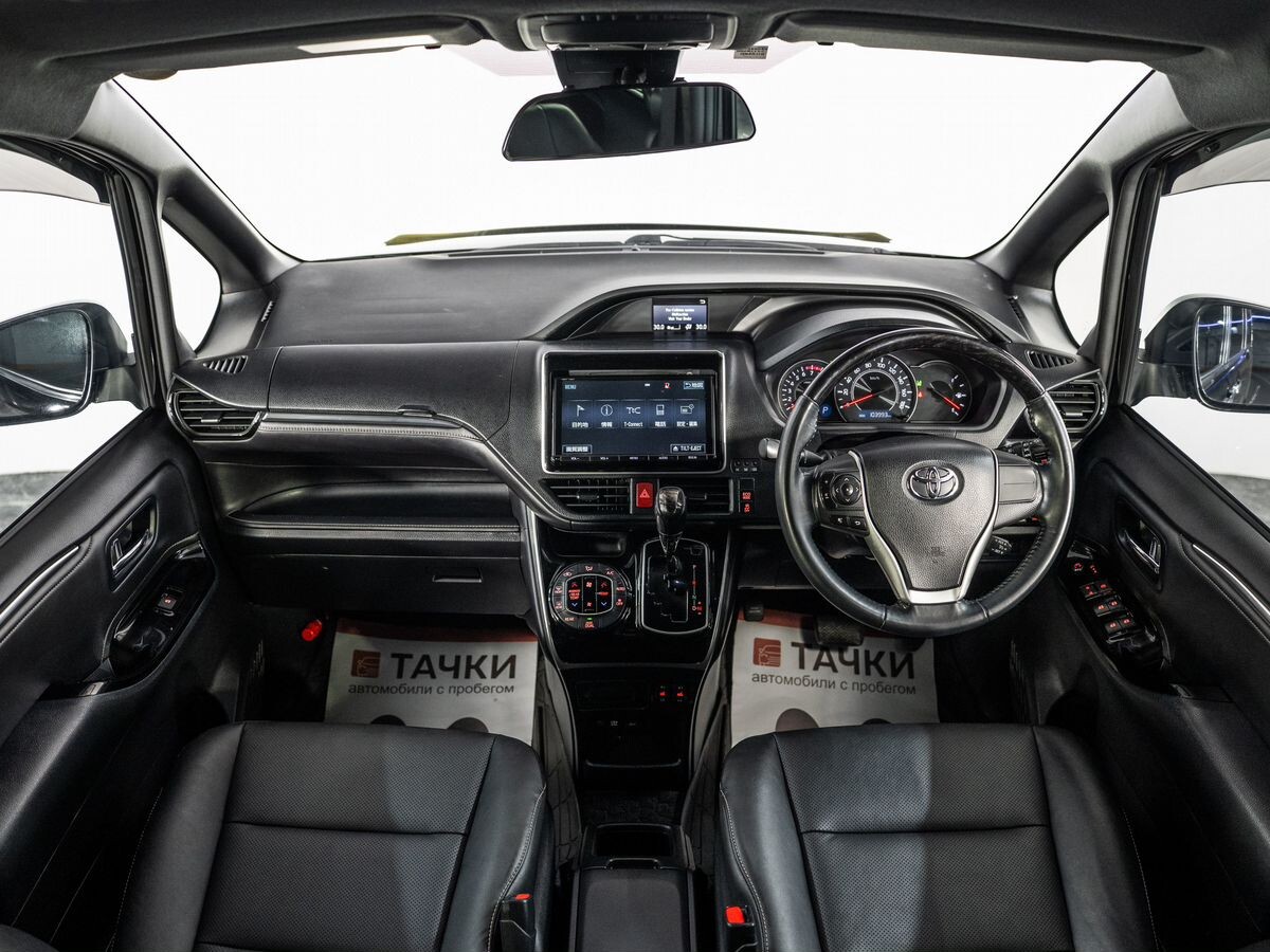 Toyota Esquire 2018 - фото автомобиля