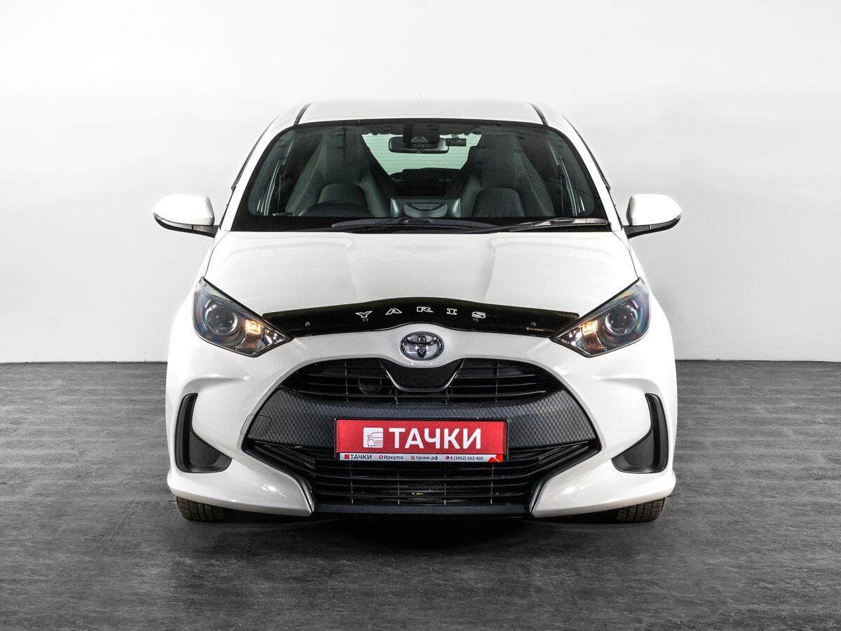 Toyota Yaris 2021 - фото автомобиля