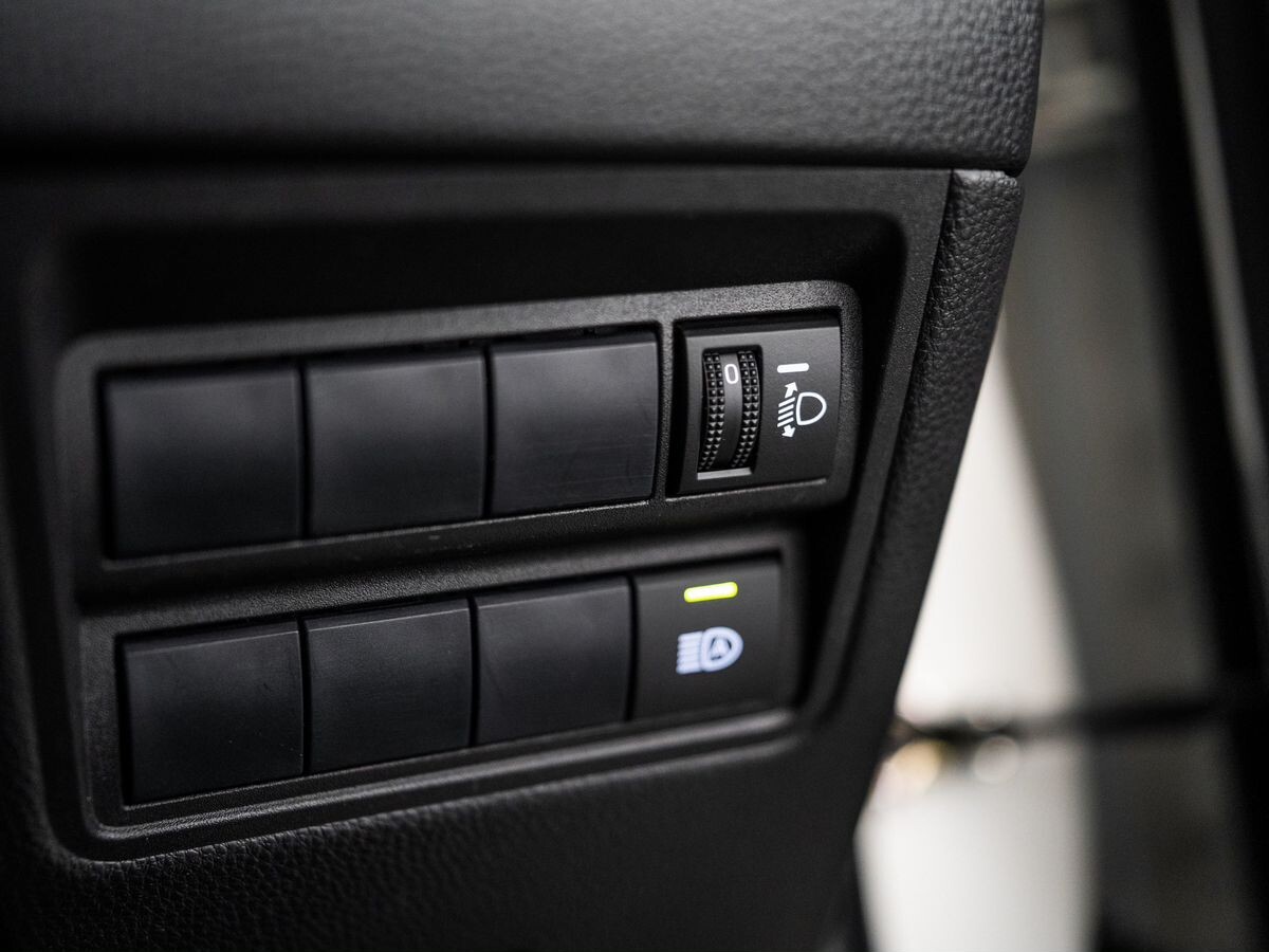 Toyota Yaris 2021 - фото автомобиля