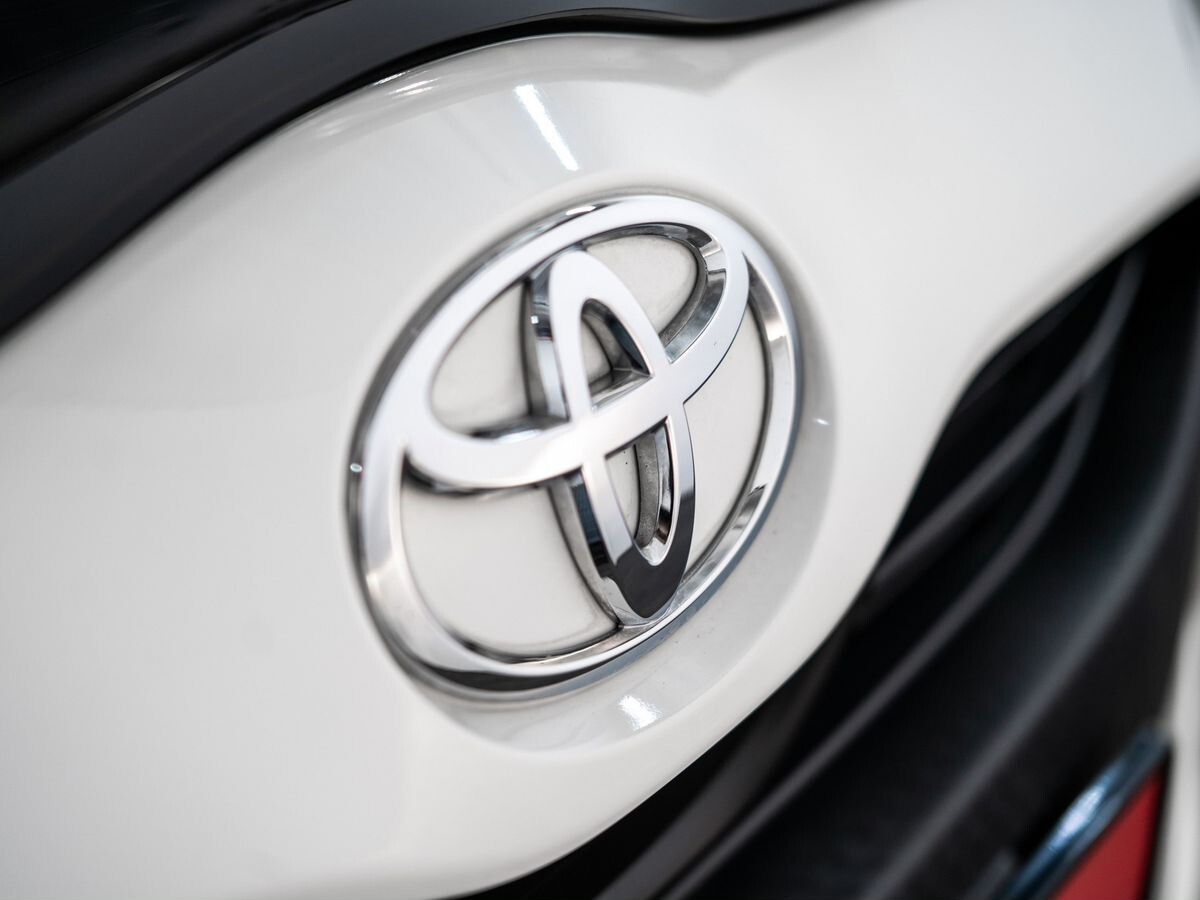 Toyota Yaris 2021 - фото автомобиля