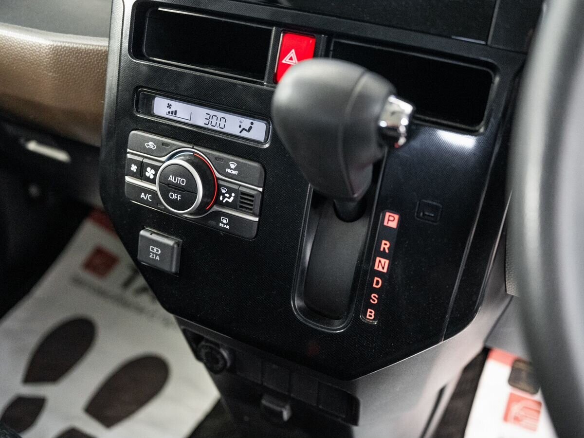 Toyota Roomy 2021 - фото автомобиля