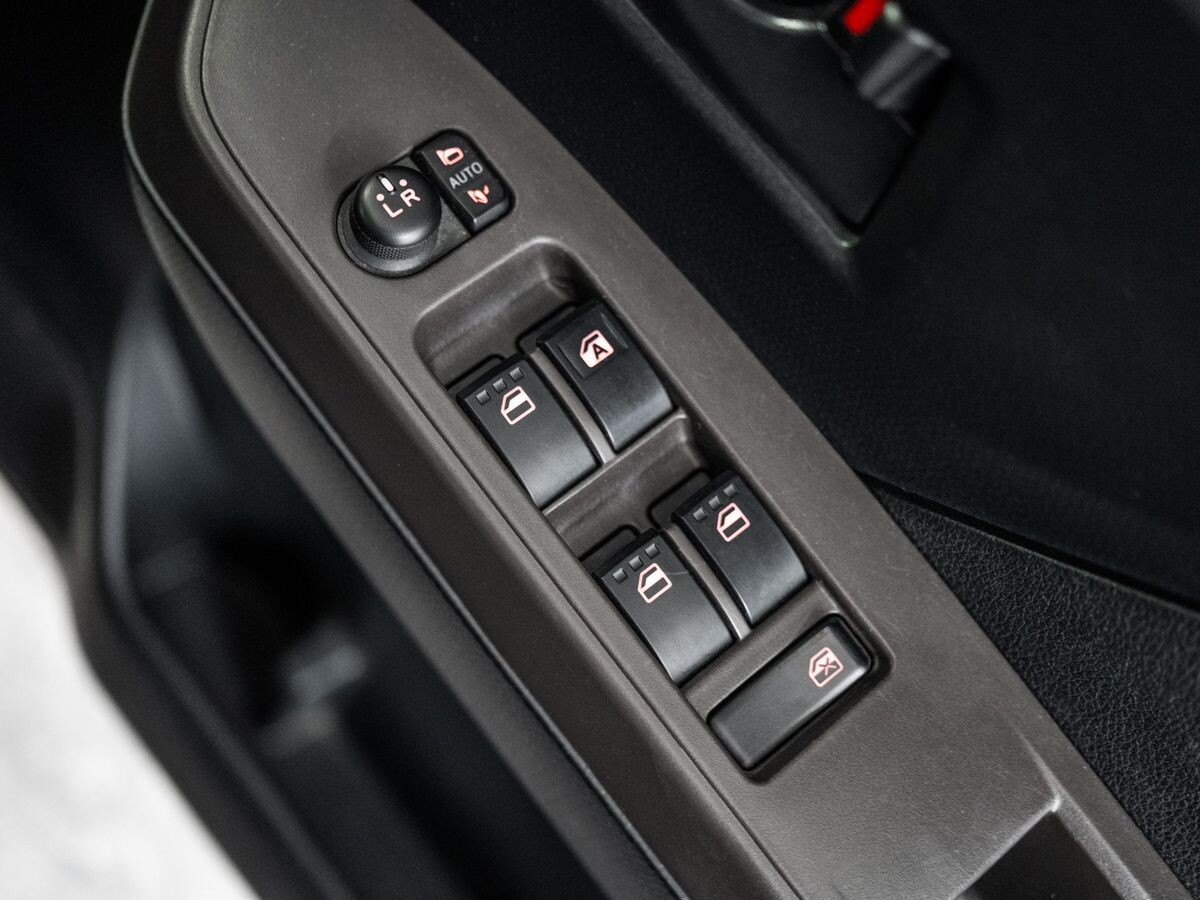 Toyota Roomy 2021 - фото автомобиля