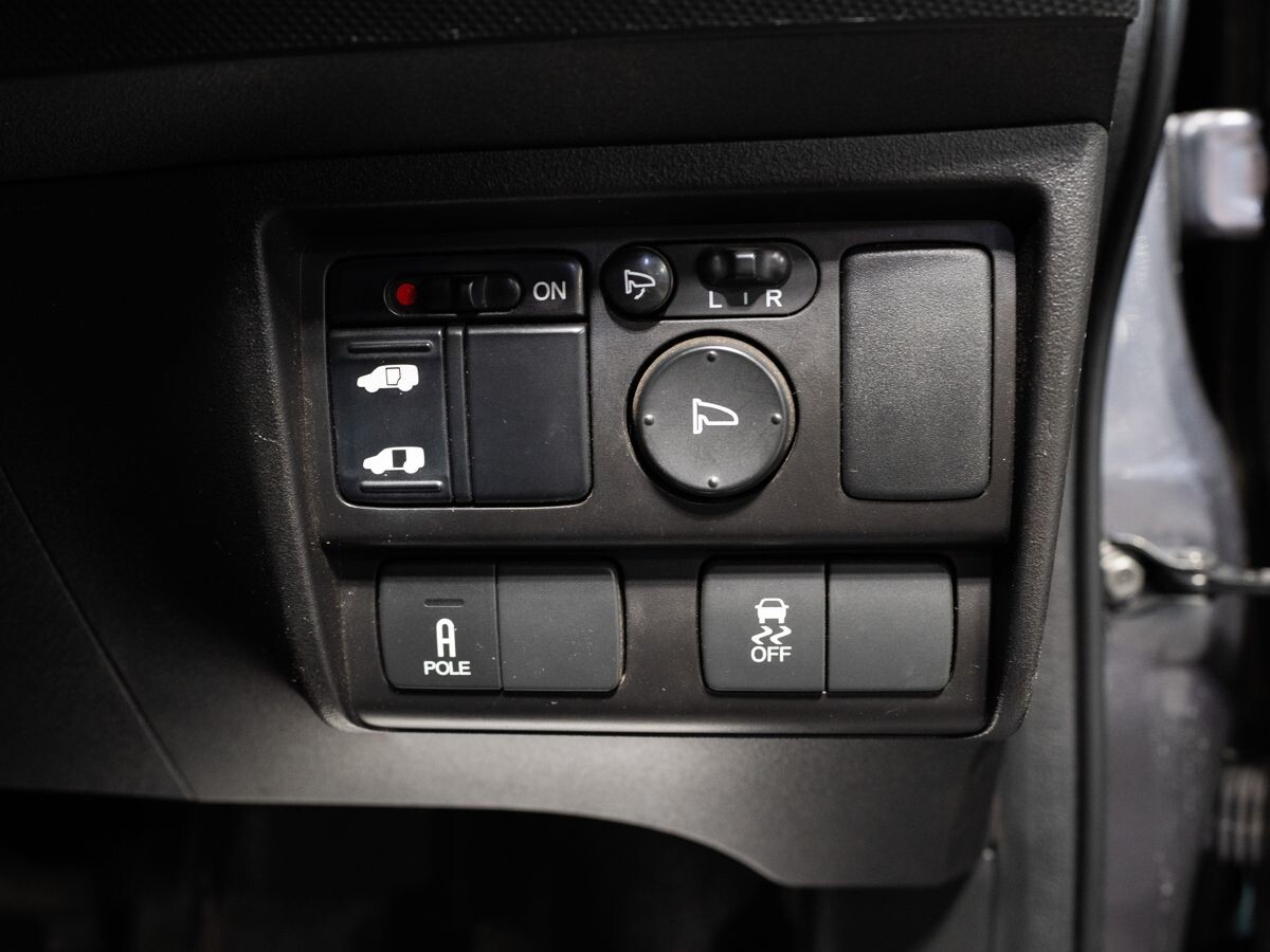 Honda Freed 2014 - фото автомобиля