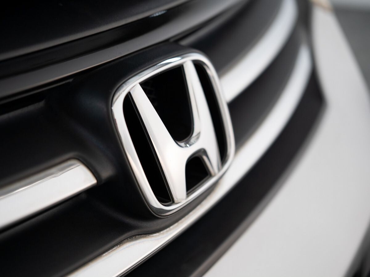 Honda Freed 2011 - фото автомобиля