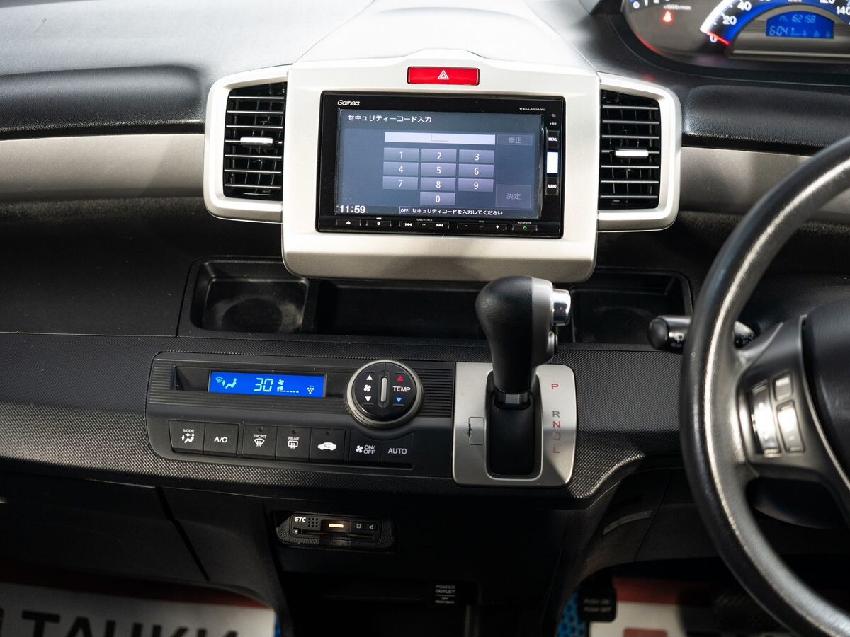 Honda Freed 2016 - фото автомобиля