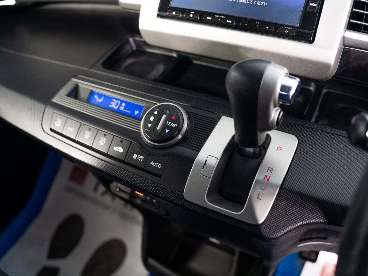 Honda Freed 2016 - фото автомобиля