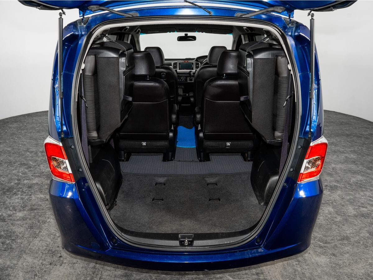 Honda Freed 2016 - фото автомобиля