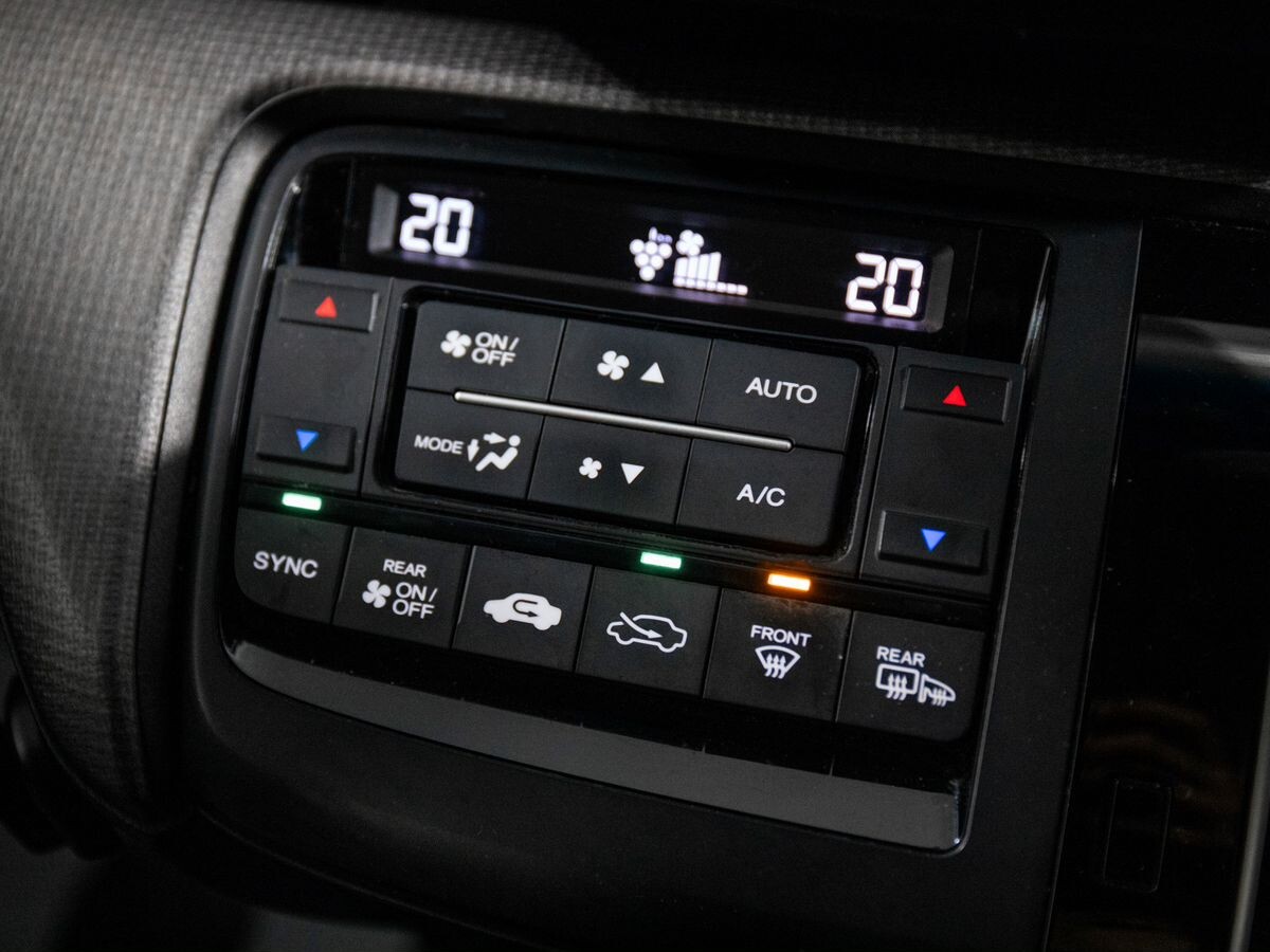 Honda Stepwgn 2019 - фото автомобиля