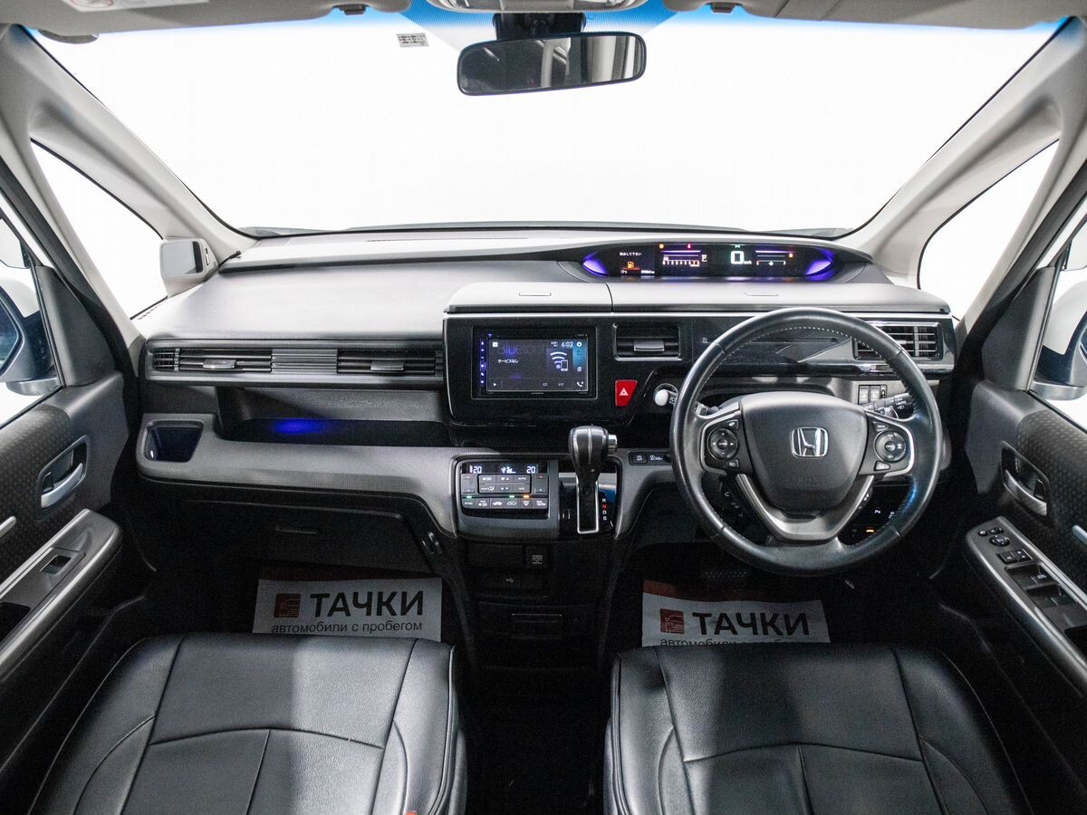 Honda Stepwgn 2019 - фото автомобиля
