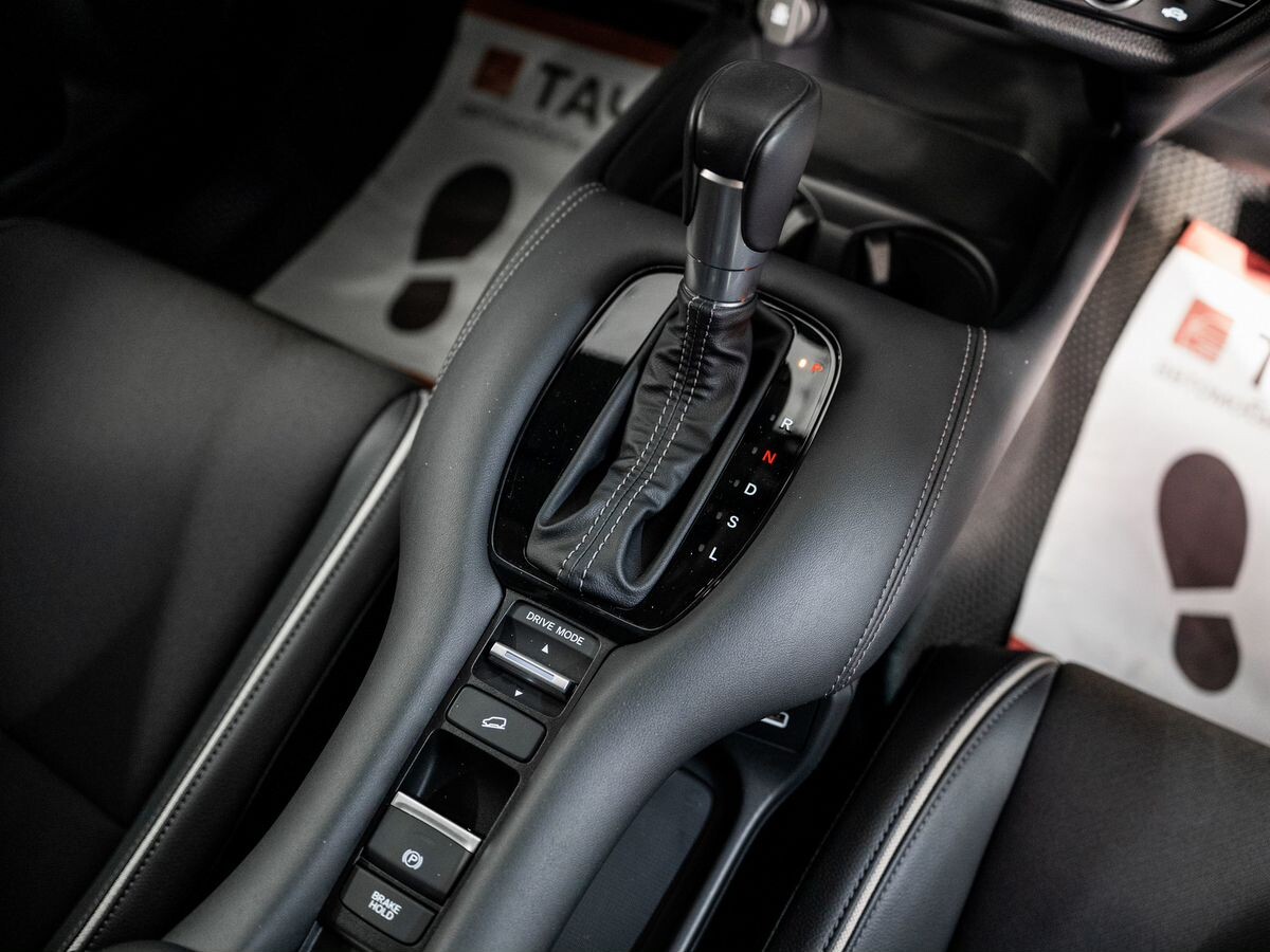 Honda ZR-V 2023 - фото автомобиля