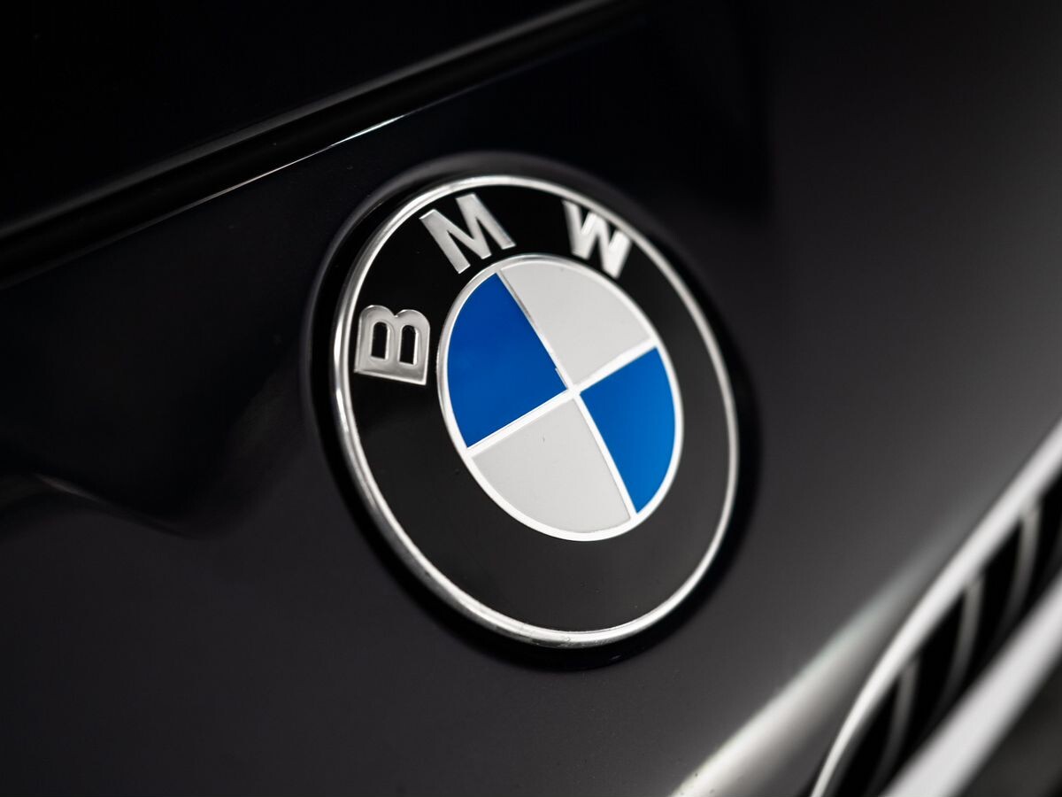 BMW 5 серии 2012 - фото автомобиля
