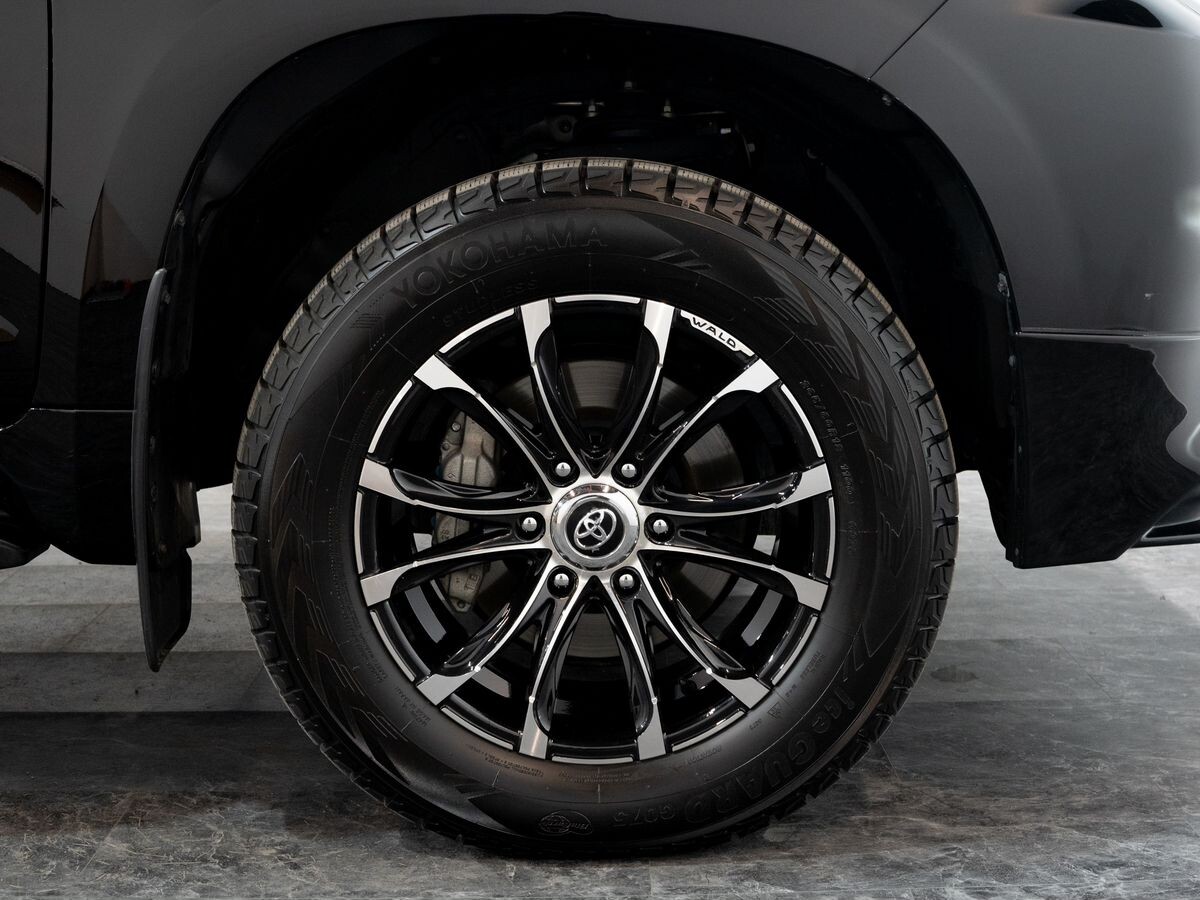 Toyota Land Cruiser Prado 2019 - фото автомобиля