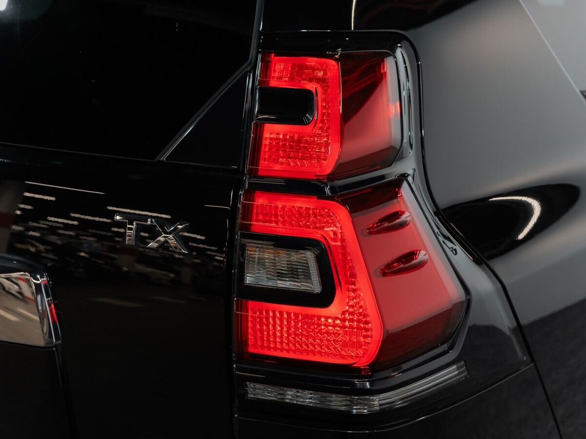 Toyota Land Cruiser Prado 2019 - фото автомобиля