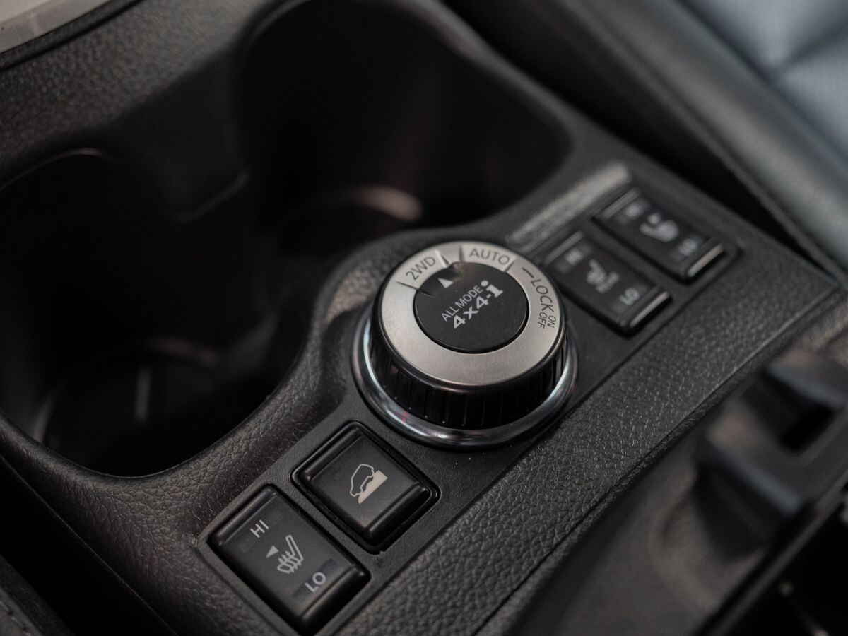 Nissan X-Trail 2021 - фото автомобиля