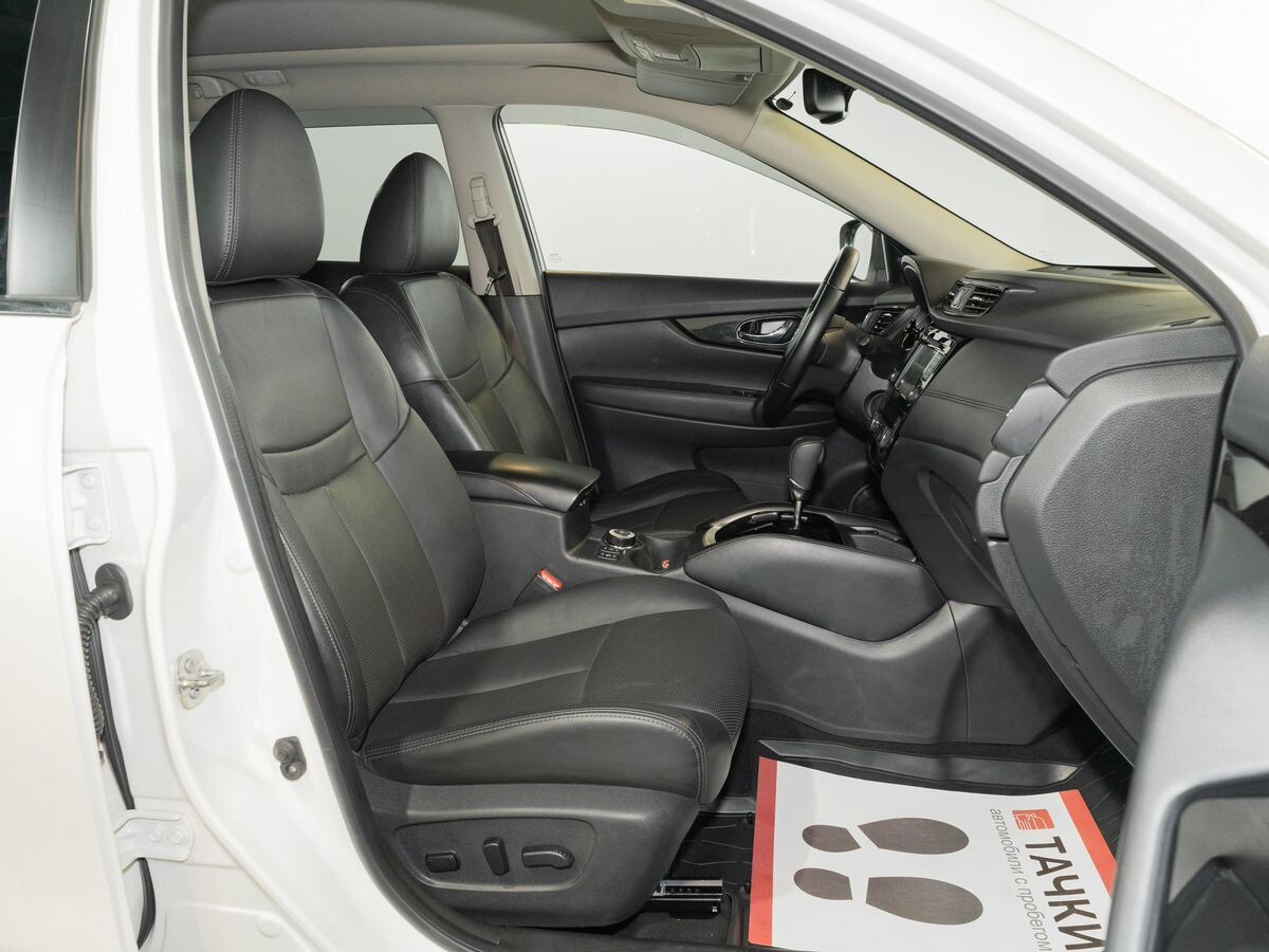 Nissan X-Trail 2021 - фото автомобиля