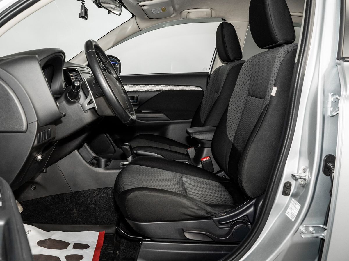 Mitsubishi Outlander 2013 - фото автомобиля