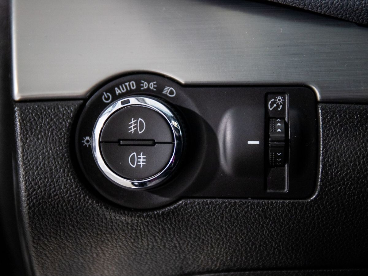 Opel Mokka 2013 - фото автомобиля