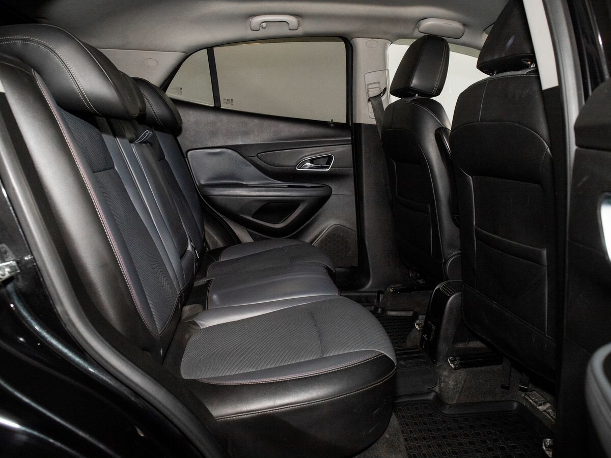 Opel Mokka 2013 - фото автомобиля