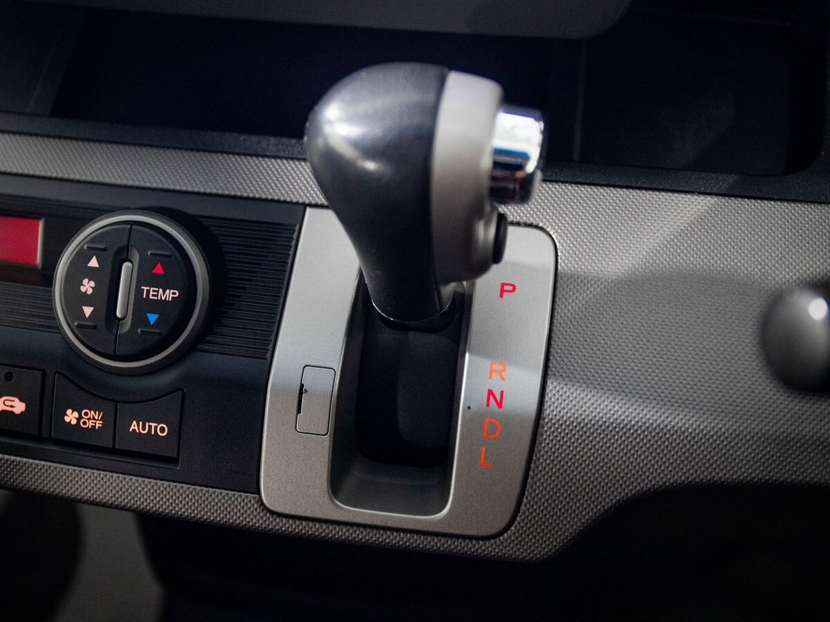 Honda Freed 2011 - фото автомобиля