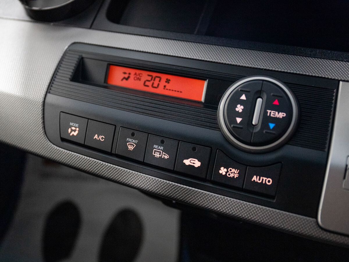 Honda Freed 2011 - фото автомобиля