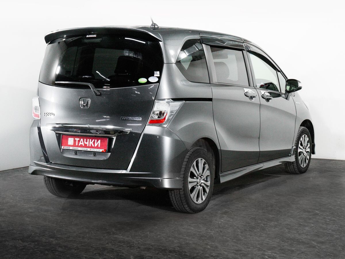 Honda Freed 2011 - фото автомобиля