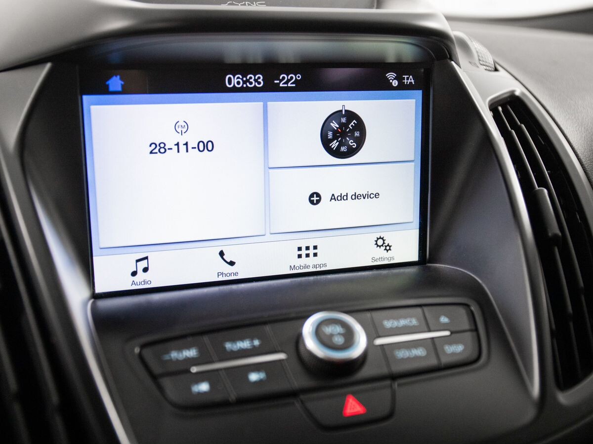 Ford Kuga 2017 - фото автомобиля