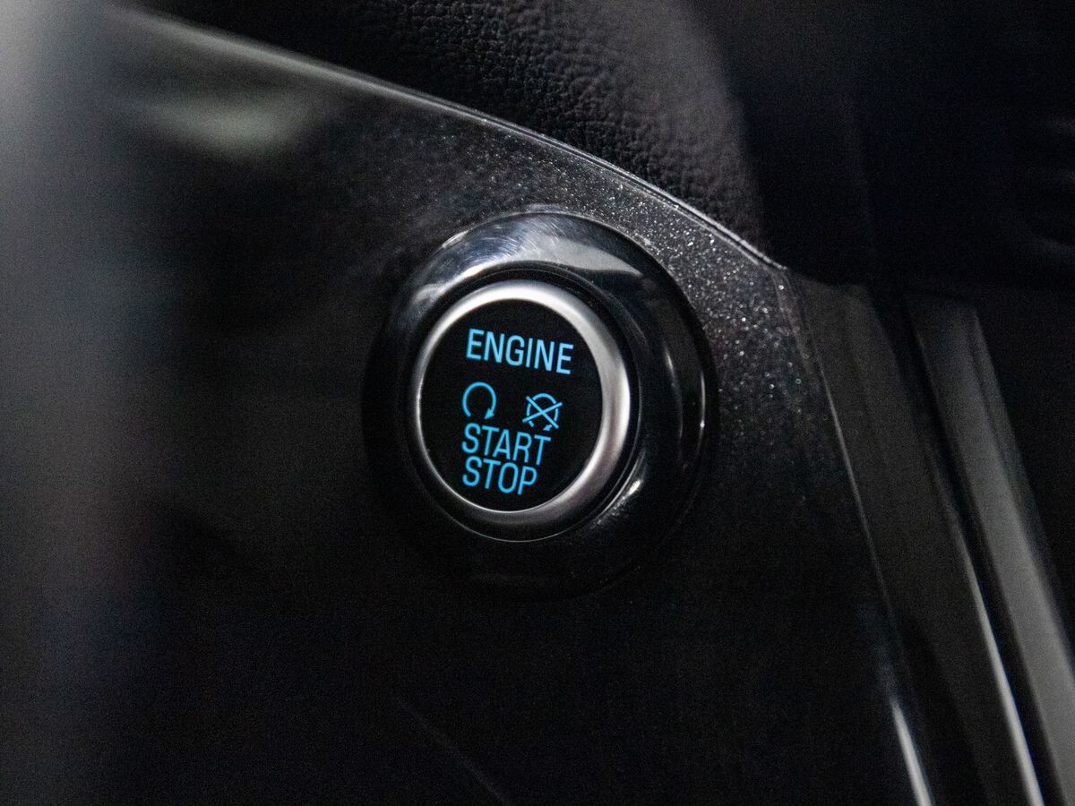 Ford Kuga 2017 - фото автомобиля