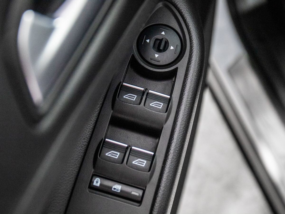 Ford Kuga 2017 - фото автомобиля