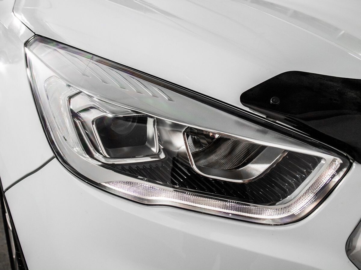 Ford Kuga 2017 - фото автомобиля