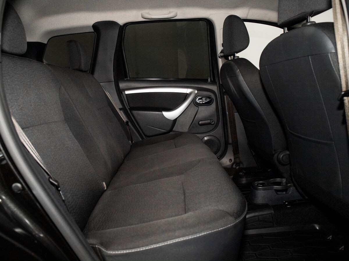 Nissan Terrano 2020 - фото автомобиля