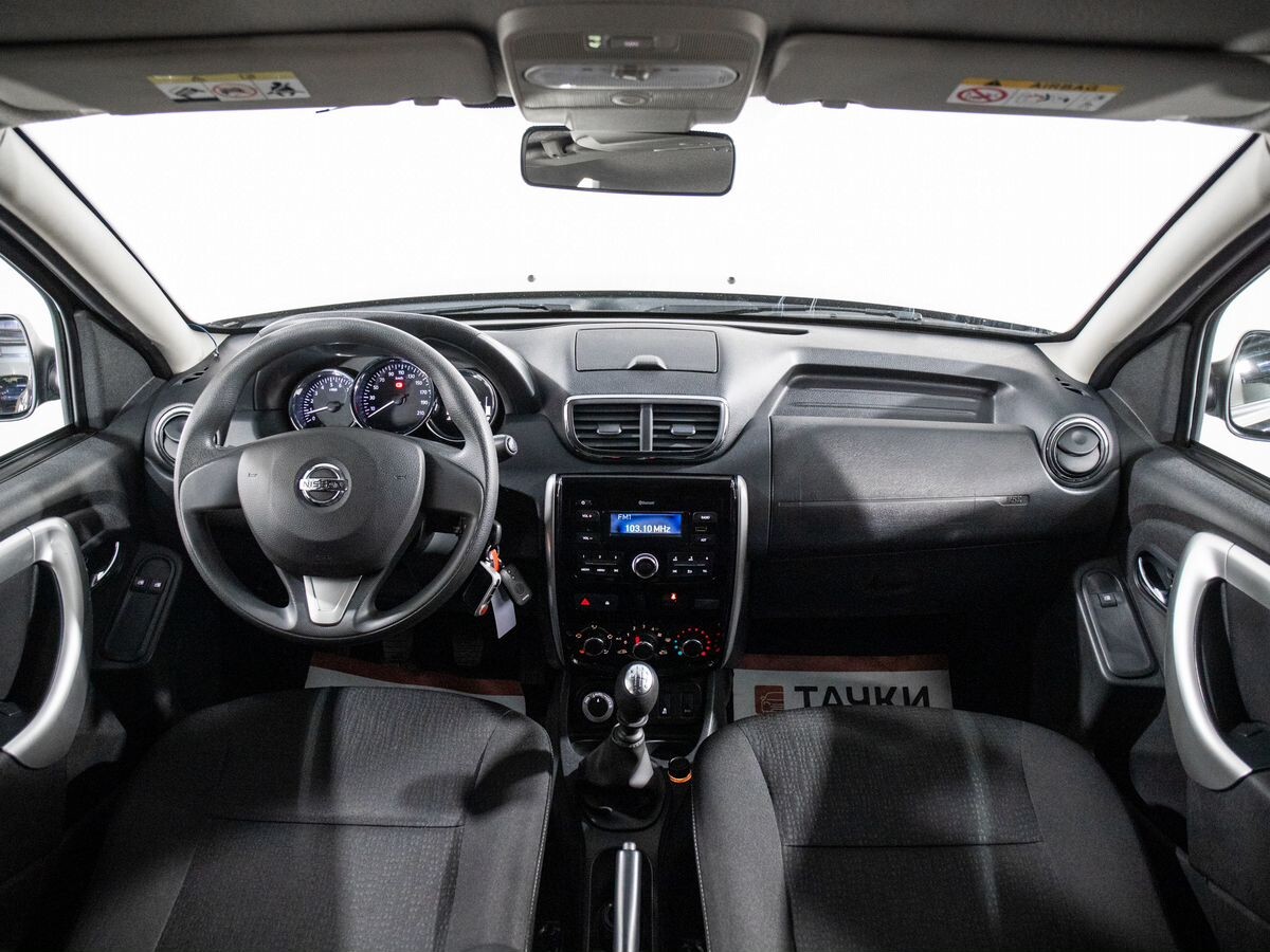 Nissan Terrano 2020 - фото автомобиля