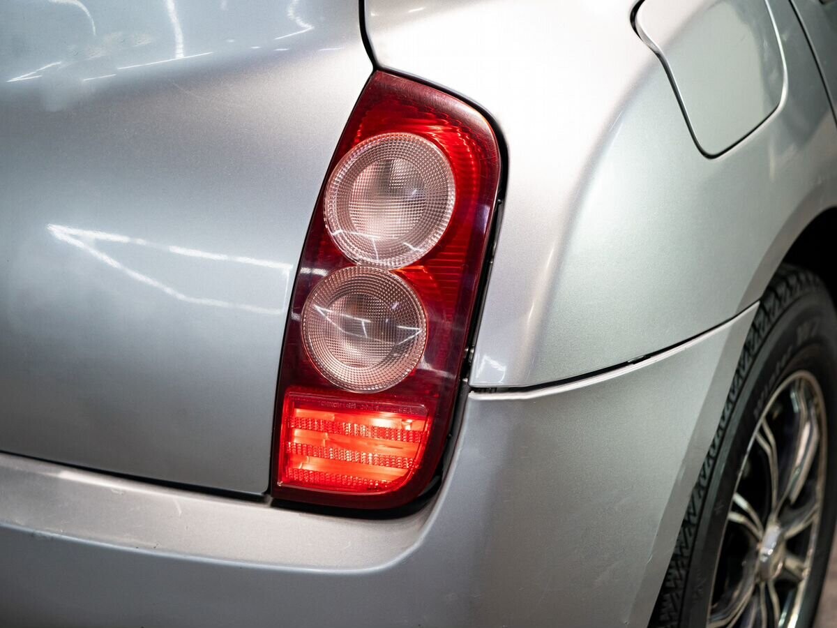 Nissan March 2009 - фото автомобиля