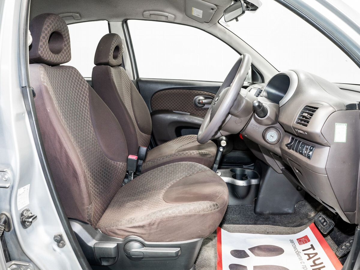 Nissan March 2009 - фото автомобиля