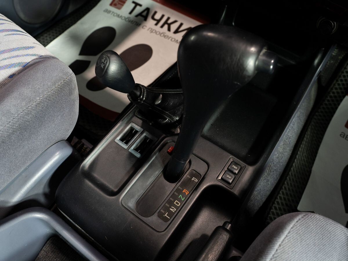 Toyota Land Cruiser Prado 1996 - фото автомобиля