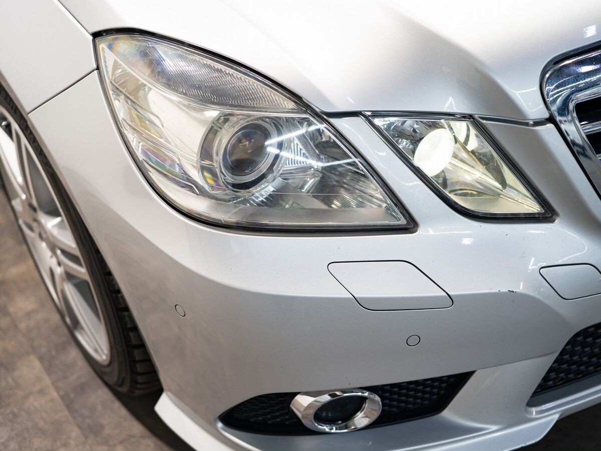 Mercedes-Benz E-Класс 2009 - фото автомобиля