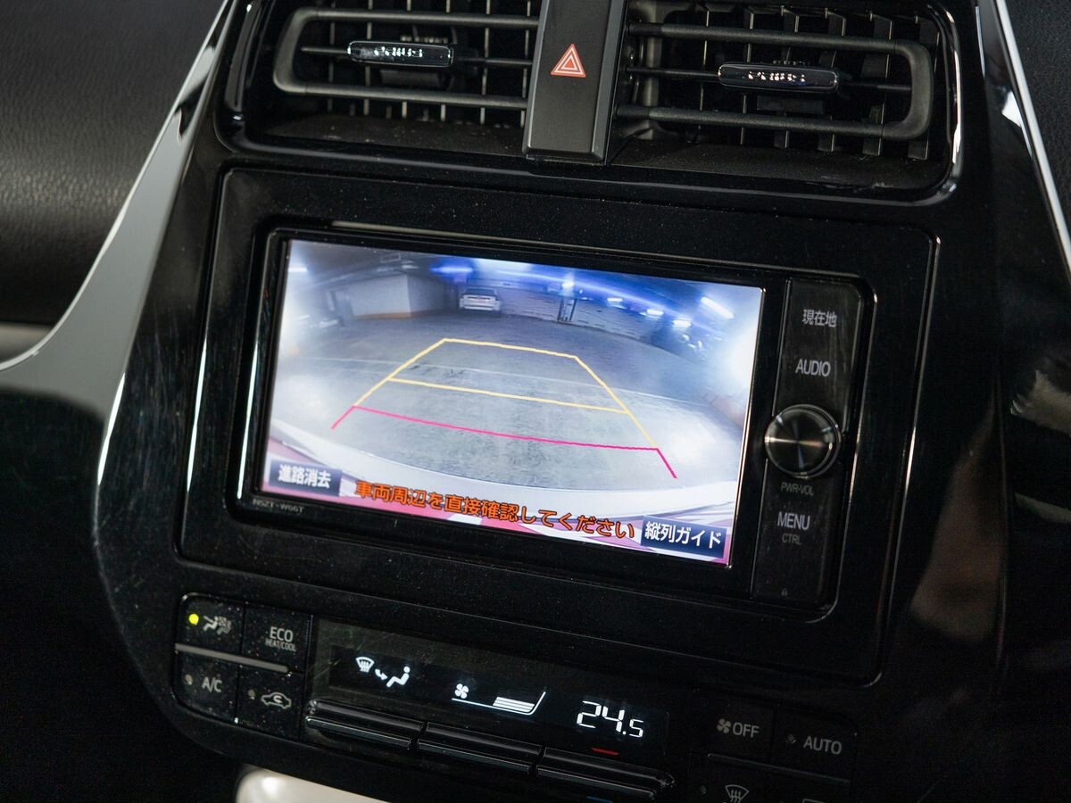 Toyota Prius 2016 - фото автомобиля